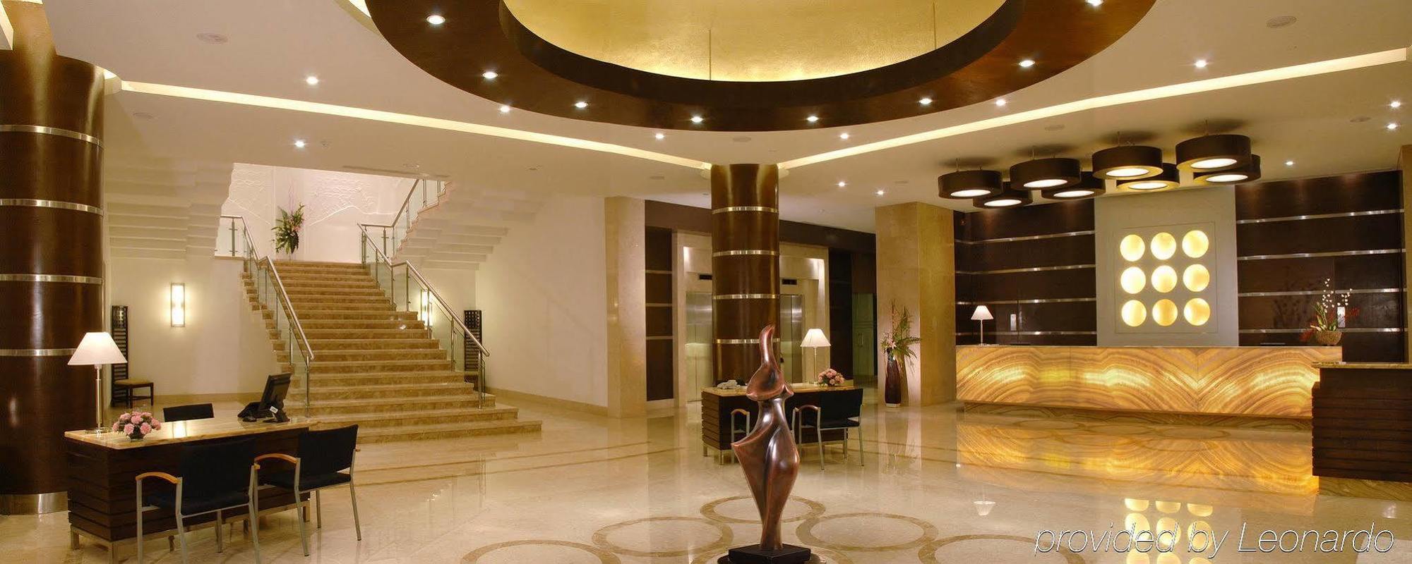 Trinity Hotel Bengaluru Luaran gambar